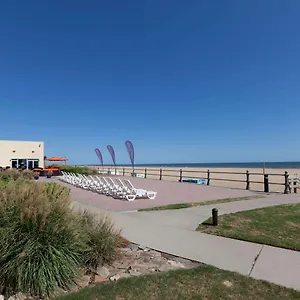 3* Отель Wyndham Virginia Oceanfront